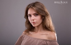 Фото модели Валентина Яра